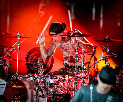 Travis Barker lors d'un concert de Blink-182 à Las Vegas