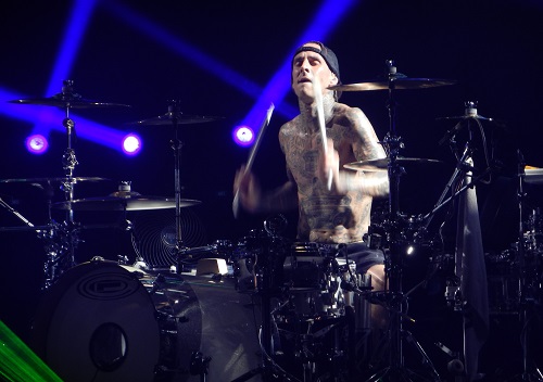 Travis Barker - Paroles de batteurs